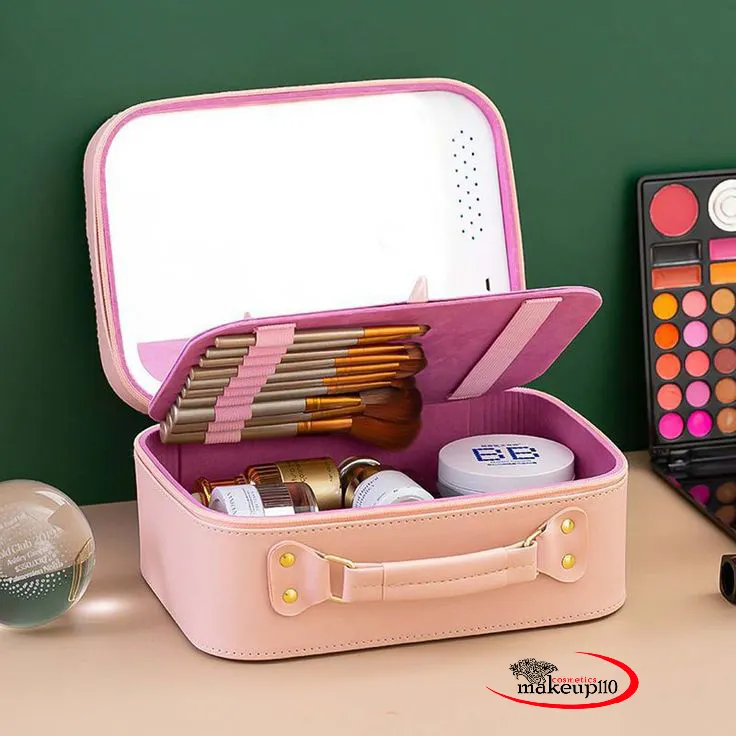 لوازم ارایشی بهداشتی که همیشه باید در کیف خانم ها باشد